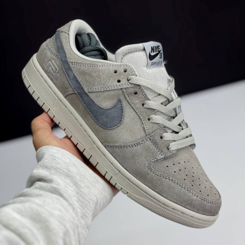 IMG_1539-500x500-1.jpg کفش نایک اس بی دانک لو ریگنینگ چمپ طوسی تیره Nike SB Dunk Low Reigning Champ Dark Grey - تصویر 1