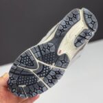 کفش نیوبالانس ۲۰۰۲R طوسی  New Balance 2002R Gray - تصویر 3