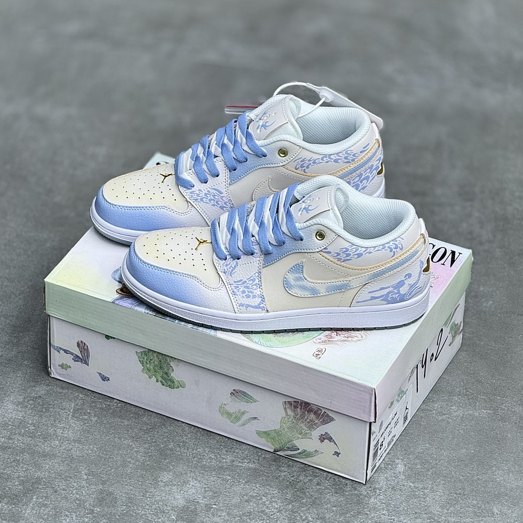 IMG_1692-scaled-1.jpeg کفش نایک ایر جردن وان لو آبی اژدها Nike Air Jordan 1 Low Dragon Blue - تصویر 1