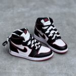 کفش نایک ایر جردن وان ساقدار رترو سفید مشکی قرمز Nike Air Jordan 1 High Retro White Black Red - تصویر 3