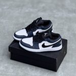 کفش نایک ایر جردن وان لو سفید سرمه ای Nike Air Jordan 1 Low White Navy