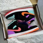 کفش نایک ایر جردن وان ساقدار لنگه به لنگه Nike Air Jordan 1 High Mismatch - تصویر 2