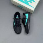 کفش نایک ایر جردن وان لو تراویس اسکات تیفانی Nike Air Jordan 1 Low Travis Scott Tiffany - تصویر 3