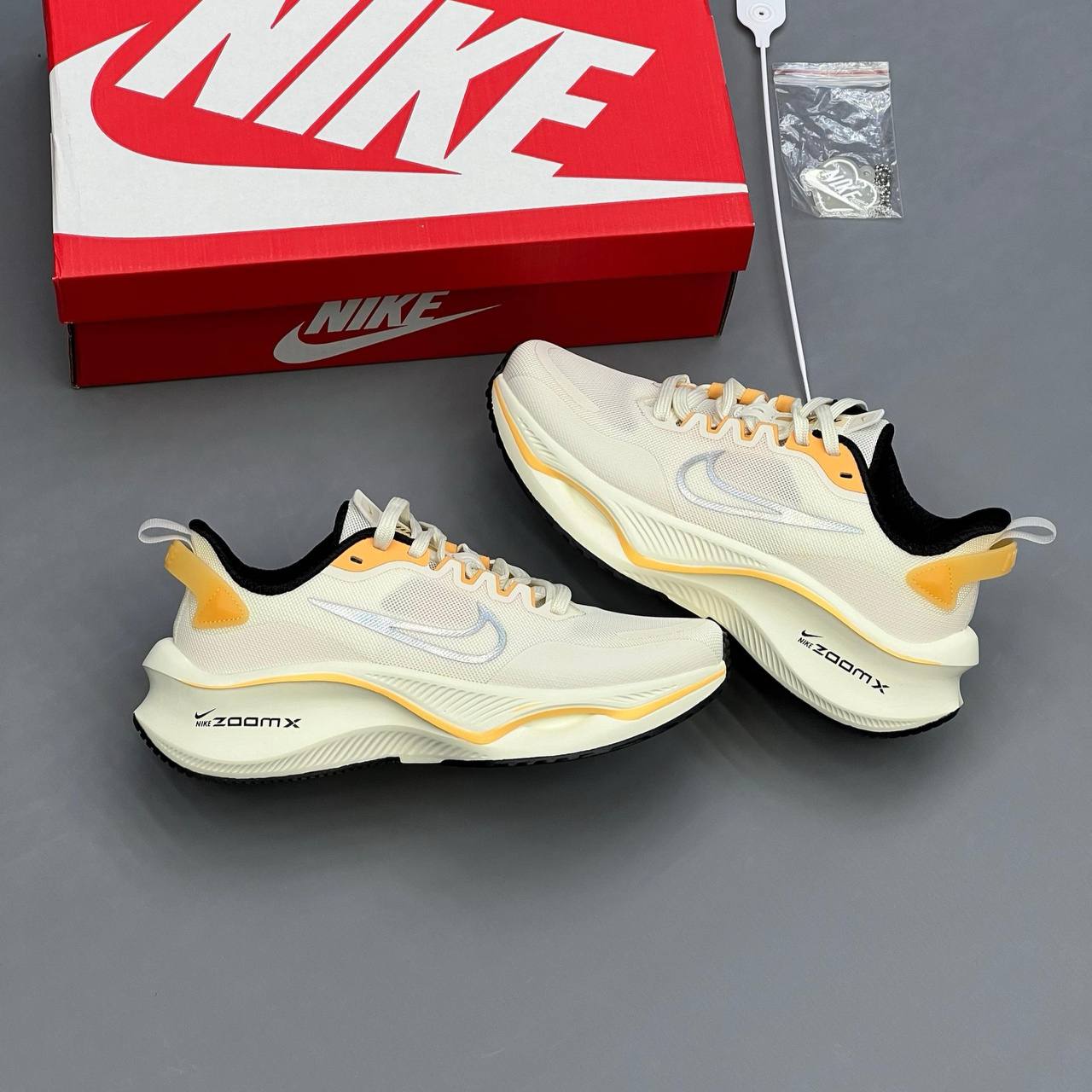 photo_2_2025-09-08_03-56-19.jpg کفش نایک زوم ایکس قلبی کرم Nike ZoomX Heart Cream - تصویر 1