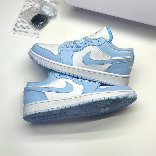photo_4_2025-06-07_03-45-22-500x500-1.jpg کفش نایک ایر جردن وان لو آیس بلو Nike Air Jordan 1 Low Ice Blue - تصویر 1