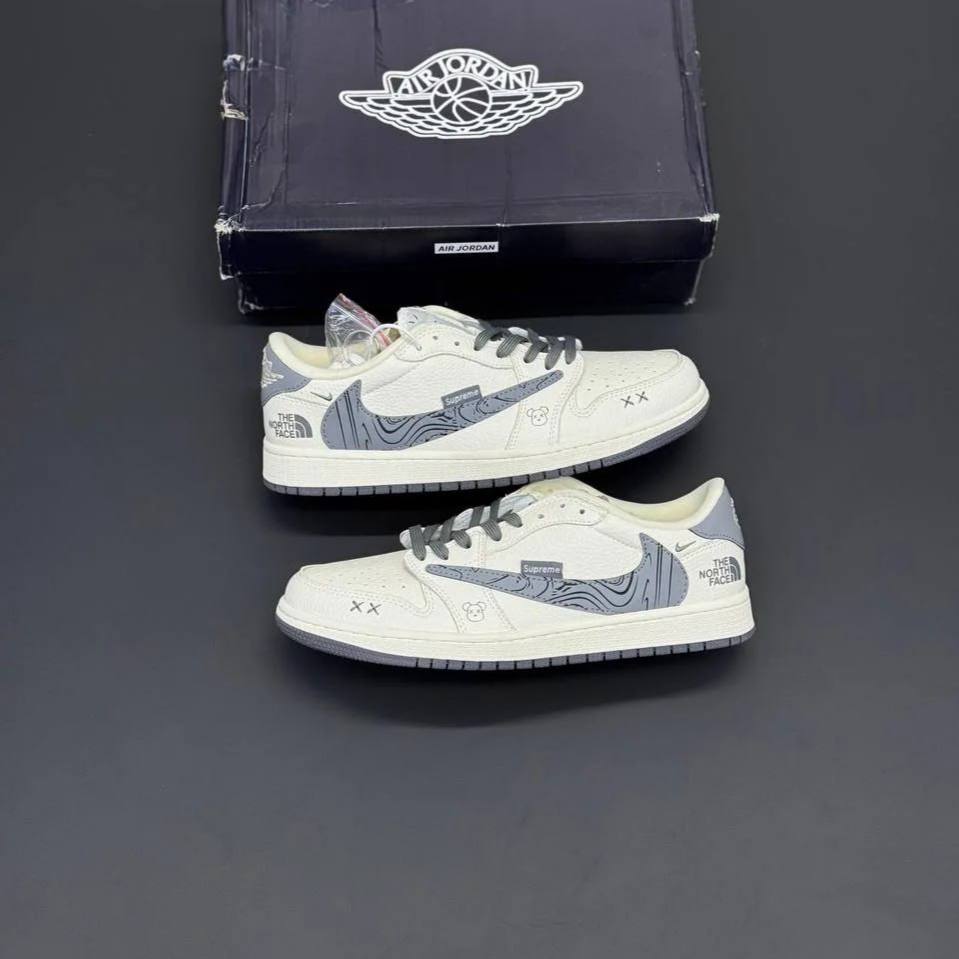 photo_4_2025-11-10_23-27-52.jpg کفش نایک ایر جردن وان لو تراویس اسکات نورث فیس Nike Air Jordan 1 Low Travis Scott North Face - تصویر 1