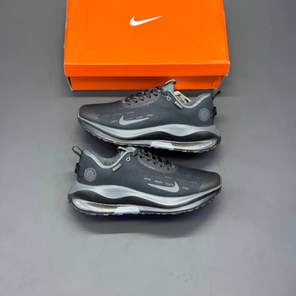 photo_4_2025-12-15_19-22-36.jpg کفش نایک اینفینیتی ران ۴ گورتکس مشکی تمام Nike Infinity Run 4 Gore-Tex Triple Black - تصویر 1