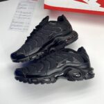 کفش نایک ایر مکس پلاس تی ان مشکی Nike Air Max Plus TN Black - تصویر 3